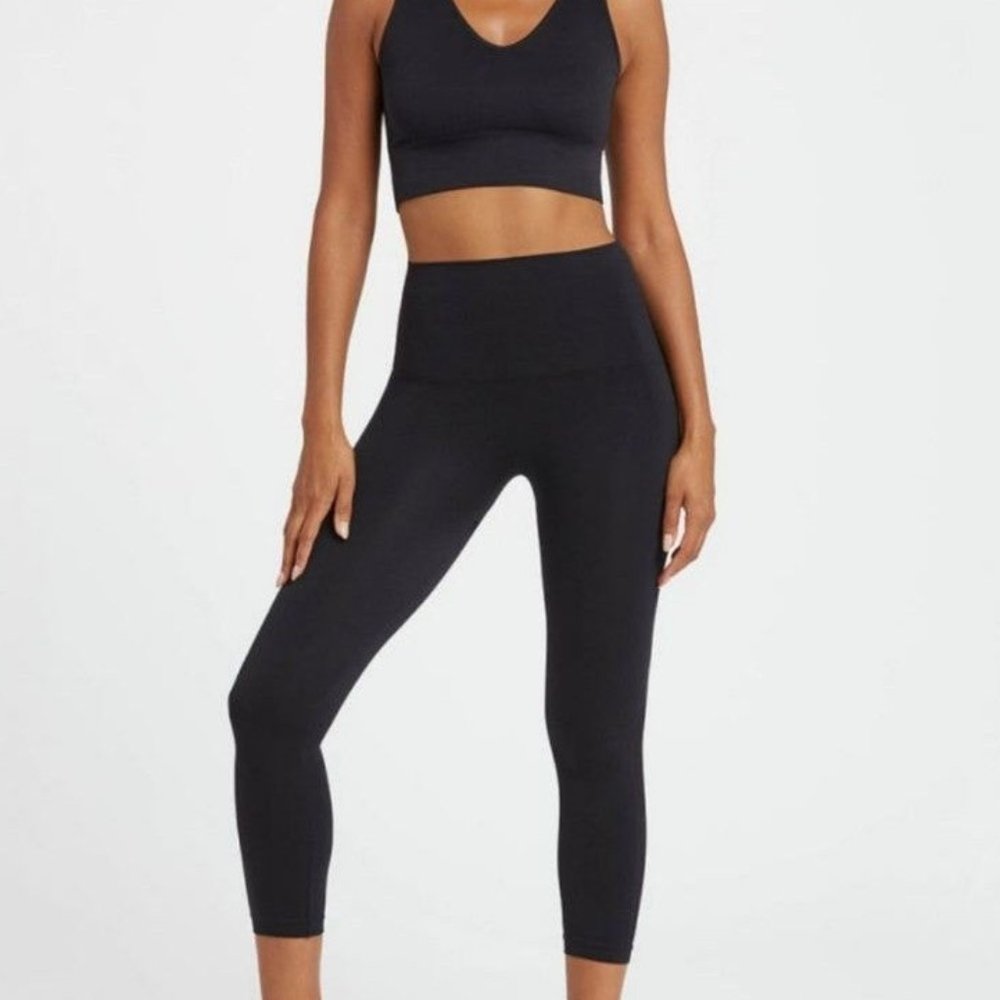 Spanx Look At Me Now Seamless Leggings NWOT